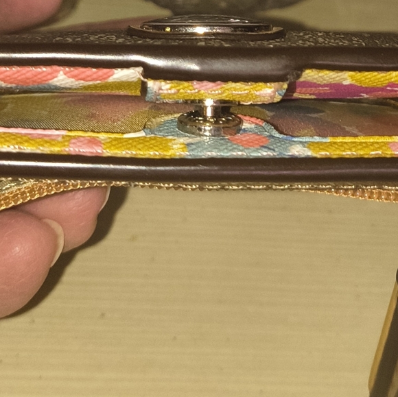 Coach Peyton Floral Wild Flower Print Snap Wallet Signature C Saffiano Leather - Picture 7 of 8